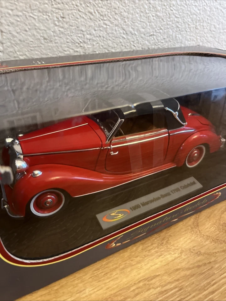 1950 Mercedes-Benz 170S Cabriolet 1:18 Scale Signature Model 2009 UNOPENED  - Image 3 of 4