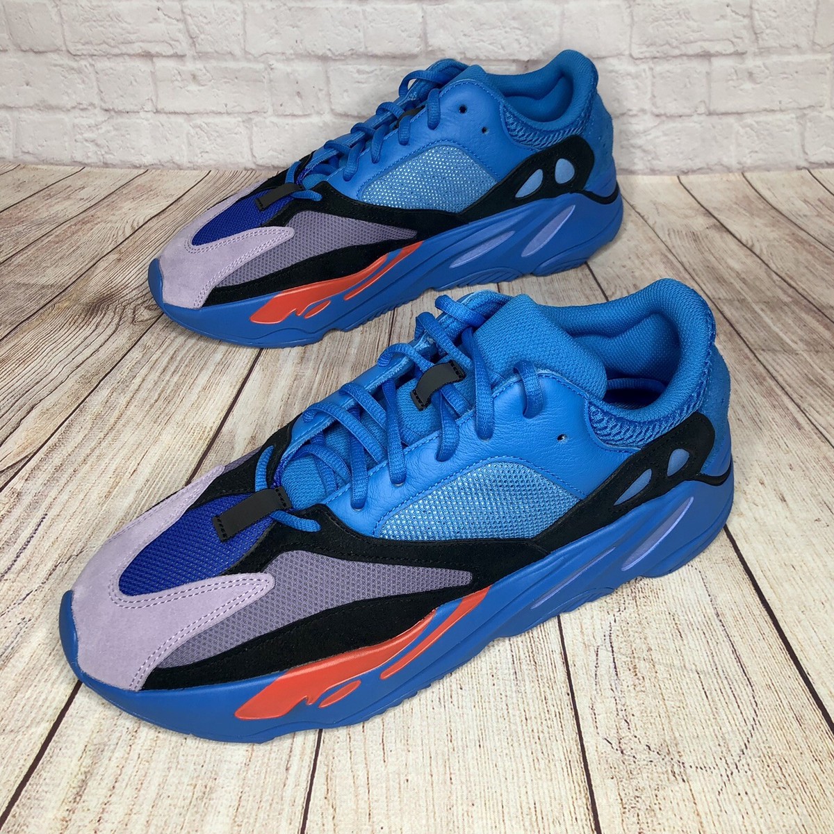 adidas Yeezy Boost 700 Hi Res Blue HP6674 Size 11 1/2 11.5 Worn