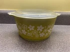 Vintage PYREX Spring Blossom Crazy Daisy Casserole Dish 473 1 QT With Lid
