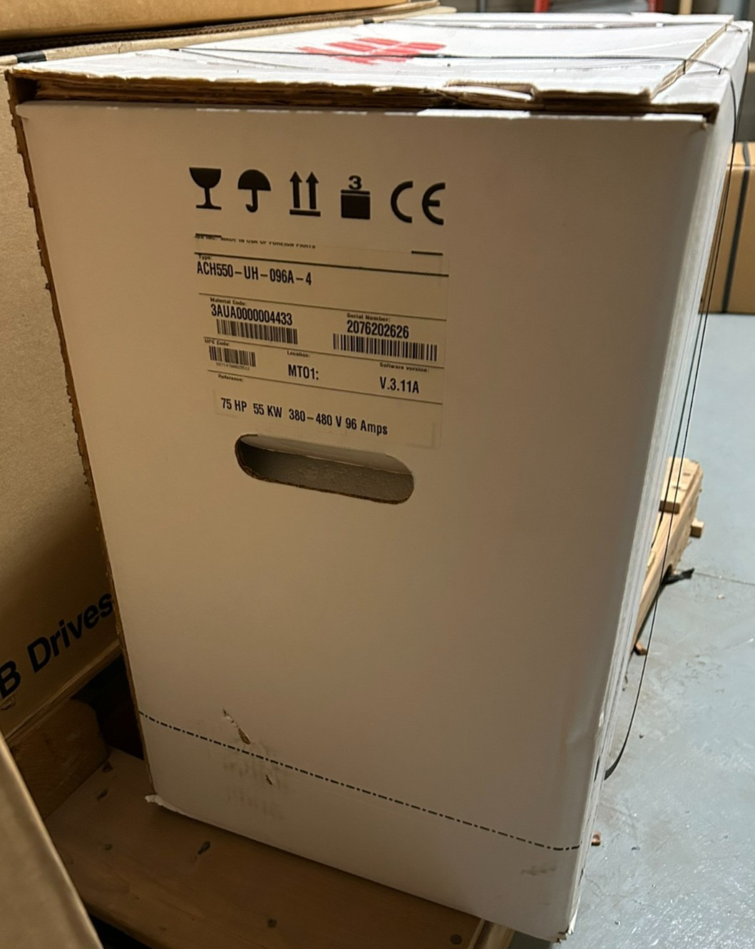 ABB ACH550-UH-096A-4 | 75HP | 480V | VFD Drive