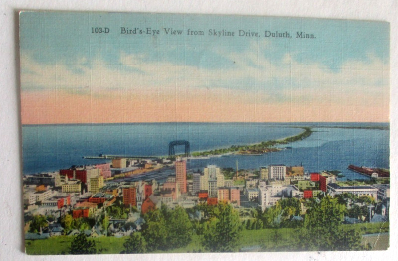 Vinte 1940s linen postcard of Bird's-Eye View from Skyline Drive, Duluth, Mich