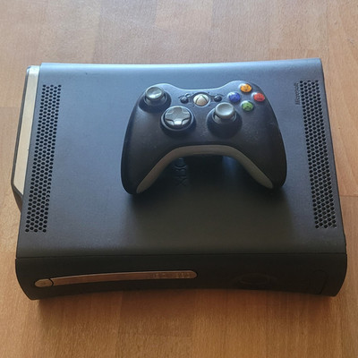 Microsoft Xbox 360 Heimkonsole Schwarz inkl. Controller & 10 Spiele
