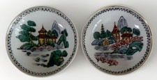 Vintage Set of 2 Japanese Hand Painted Pagoda...