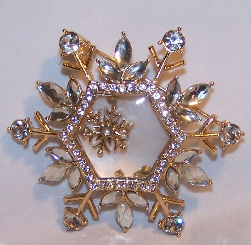 Snowflake Pin Brooch Rhinestones Snowflake Charm Signed Napier New
