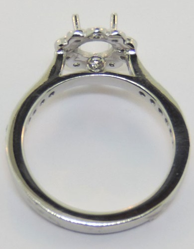 14K WHITE GOLD - DIAMOND ENGAGEMENT RING REMOUNT SIZE 7.25 - Picture 3 of 5