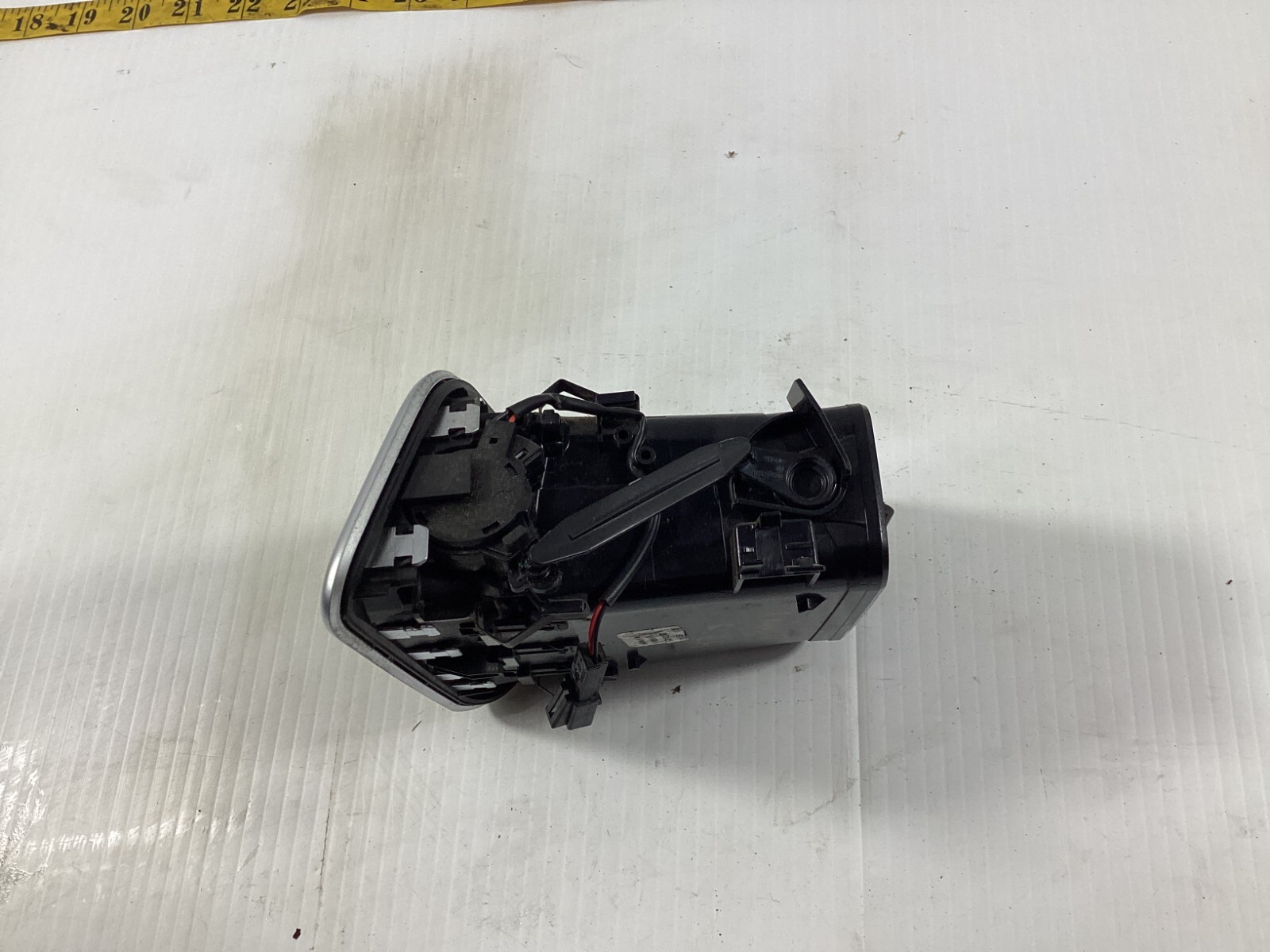 Maserati Ghibli 2014-2022 Front Left Air vent