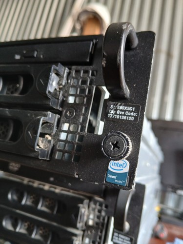 Dell PowerEdge 2950 Server Intel Xeon - Picture 2 of 4