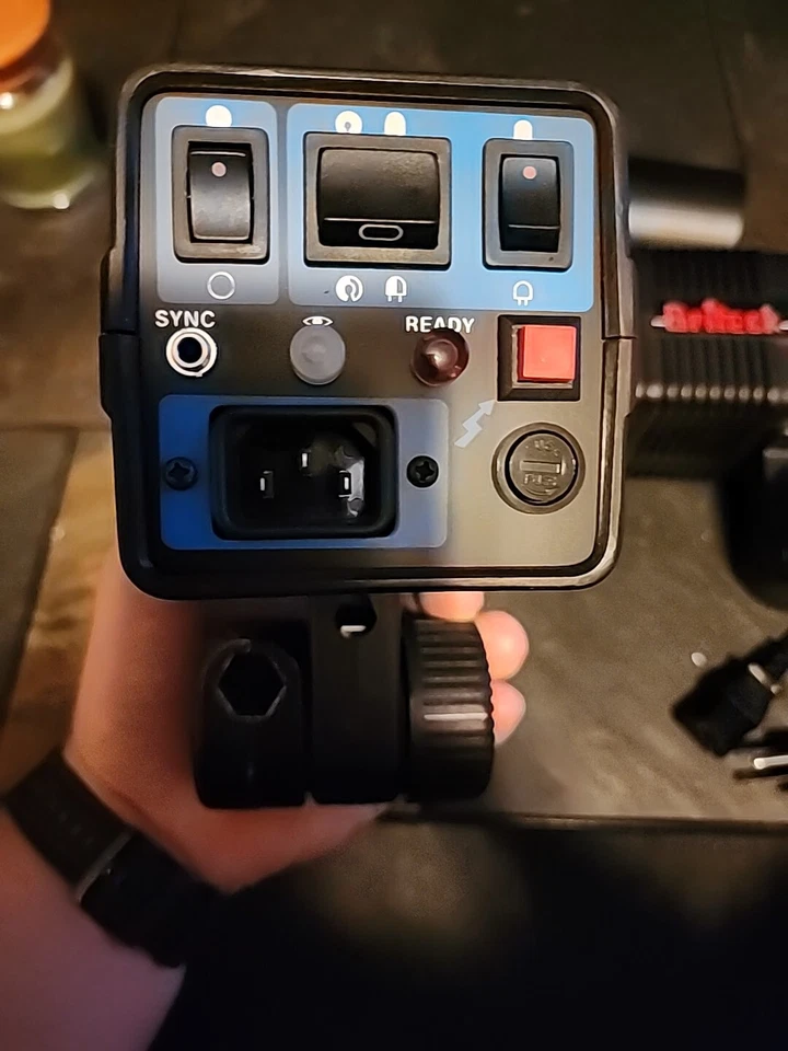 Lot Of 3 Britek HS-1000 Professional Studio Flash 1-6'Power Supply Cord Working - Image 4 of 4