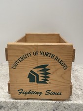 Vintage Und Fighting Sioux Wood Crate