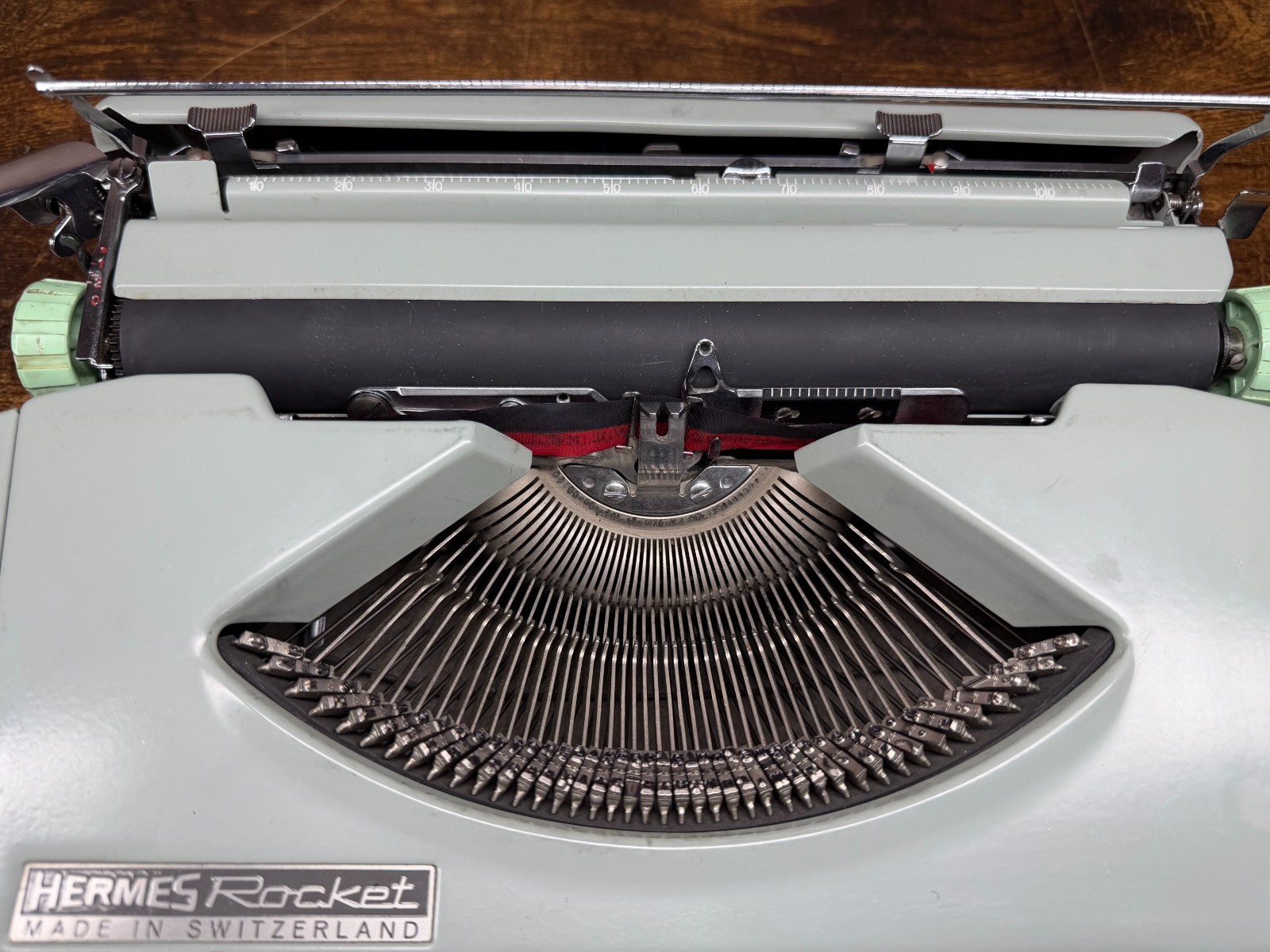 Serviced 1964 Hermes Rocket Ultra-Portable Typewriter Metal 13 CPI New Platen! thumbnail 9