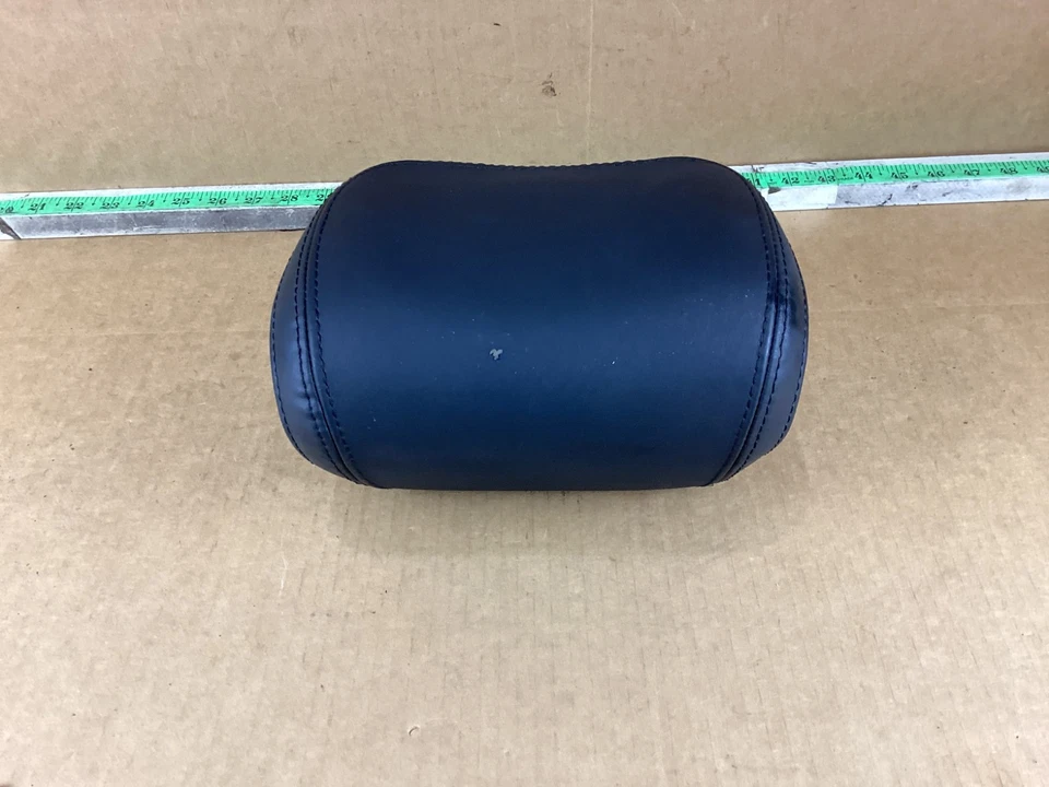 2013-2016 Kia Cadenza Head Rest 887003R520GXT OEM - Image 3 of 4