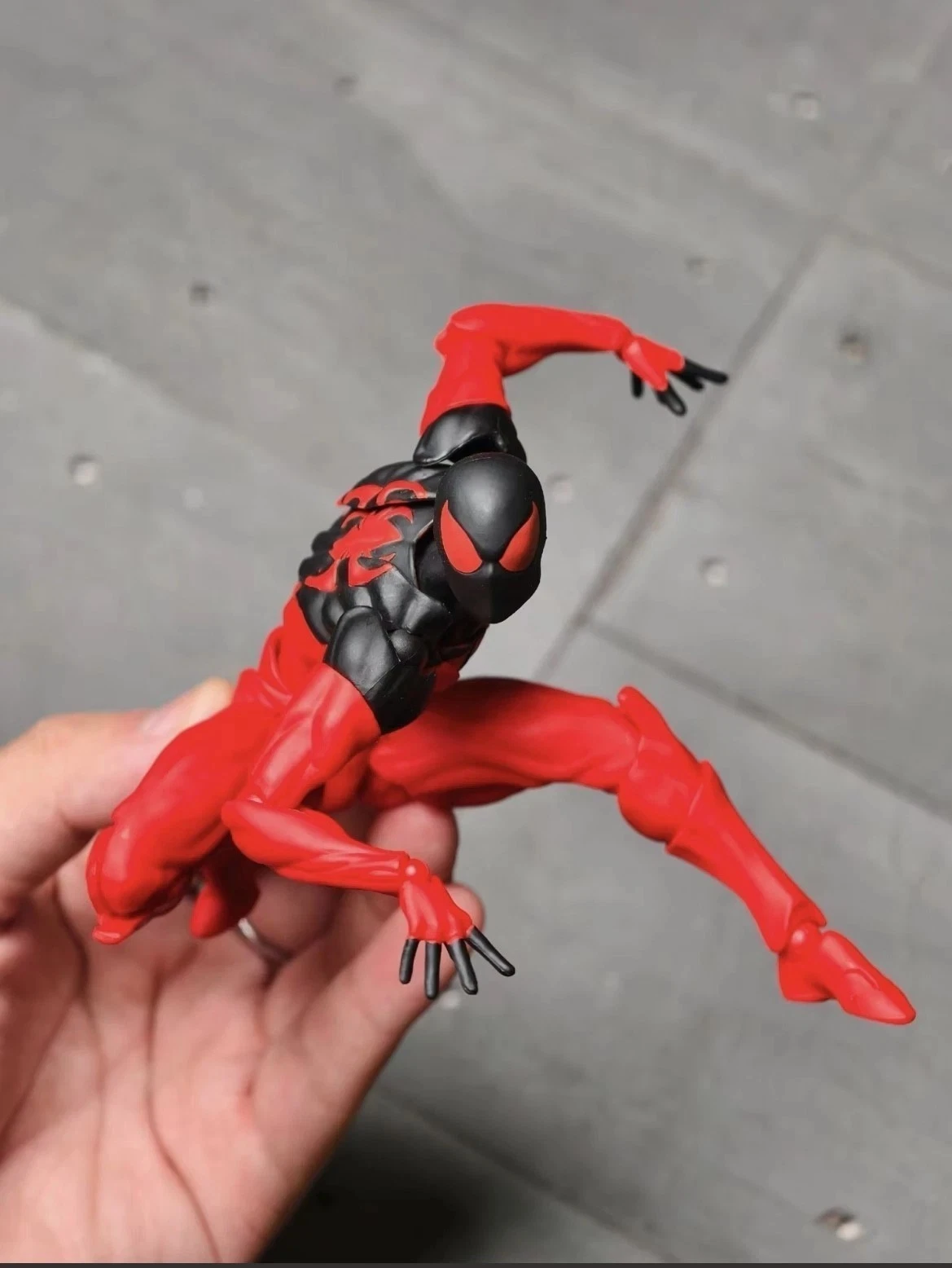 Mess Toys Scarlet Neighbor Kaine Parker Spider-Man 1/12 Action Figure USA STOCK image 13