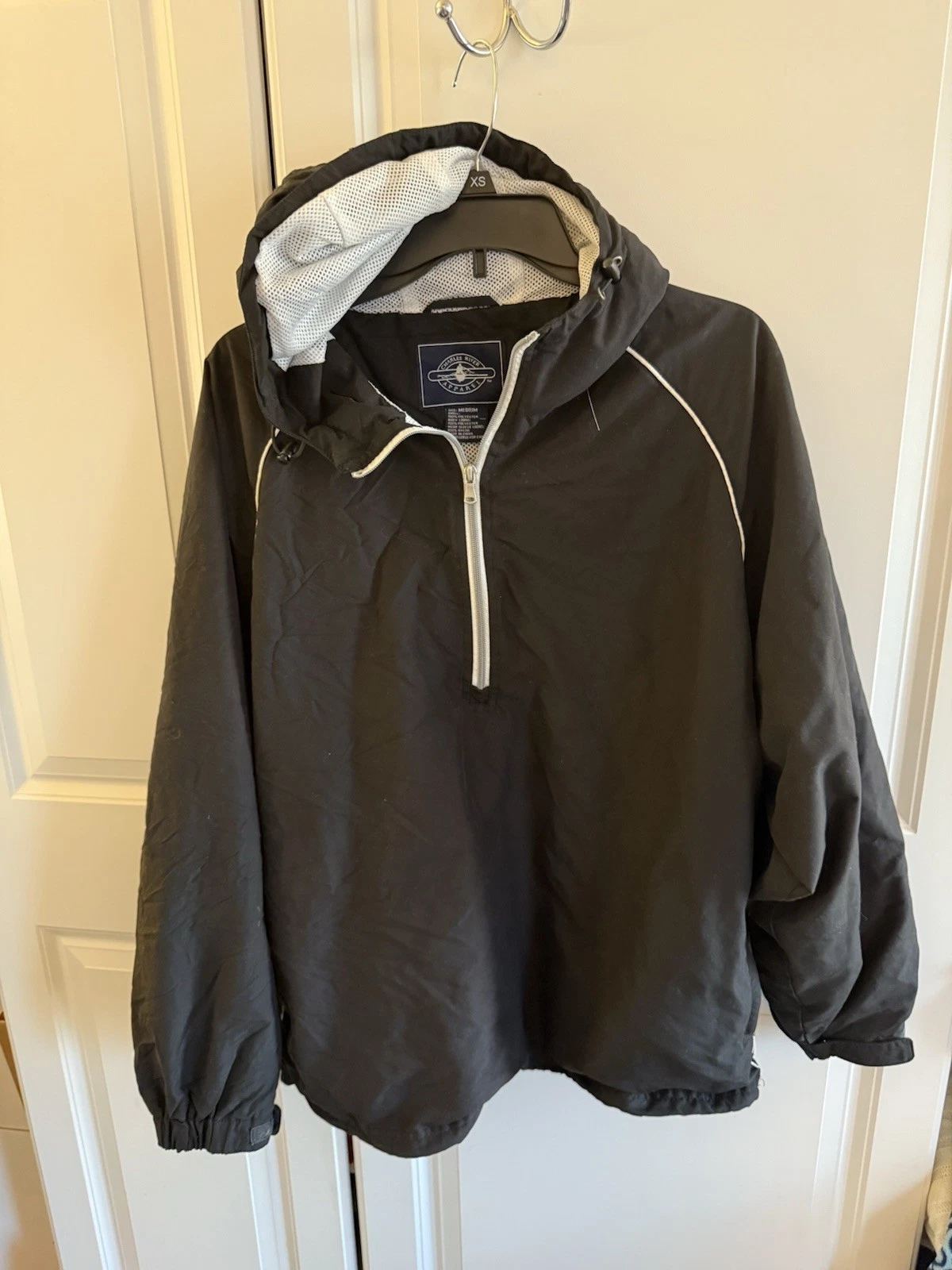 black Charles River pullover windbreaker jacket with white piping sz medium