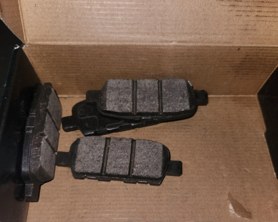 Bendix Premium Rear Brake Pads Compatible With Select Infiniti-Nissan 350Z, 370Z - Изображение 2 из 3