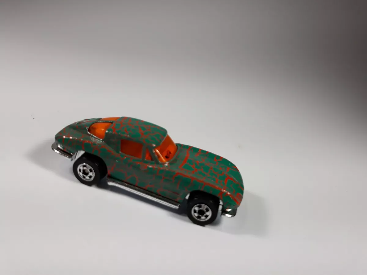 Hot Wheels 1979 Corvette Stingray 1963 Green Orange Crackle Finish