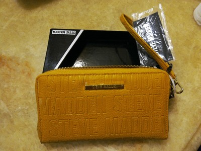 steve madden yellow wallet