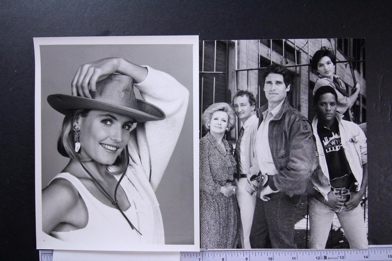 LOT: 48 1980s TV/MOVIE PRESS 7 x 9 PHOTOS as seen in my 24 Photos (id5160)