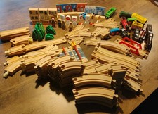 Thomas  Friends Wooden Railway Trains Tracks Bridge And Accessories 143 Pieces