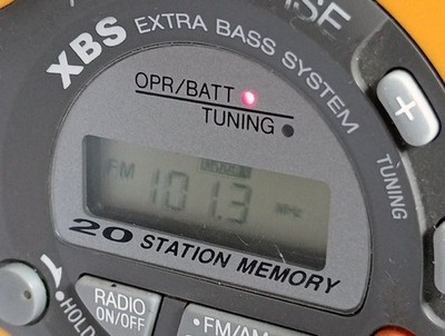 Panasonic RQ-SW10 Shockwave XBS AM/FM Radio Stereo Cassette Player