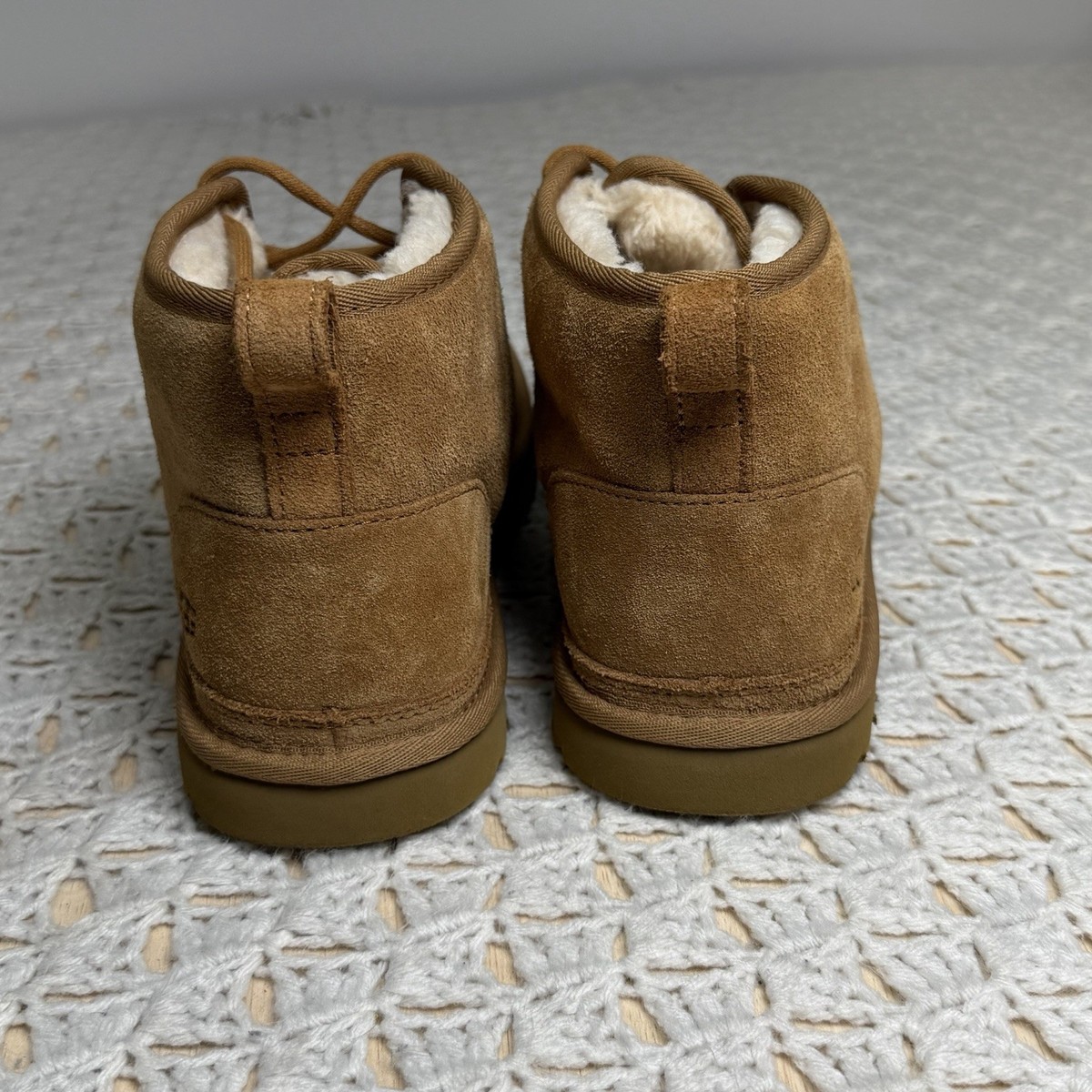 UGG Boots Neumen Chukka Mens 10 Chestnut Brown Lace Up  display picture 1