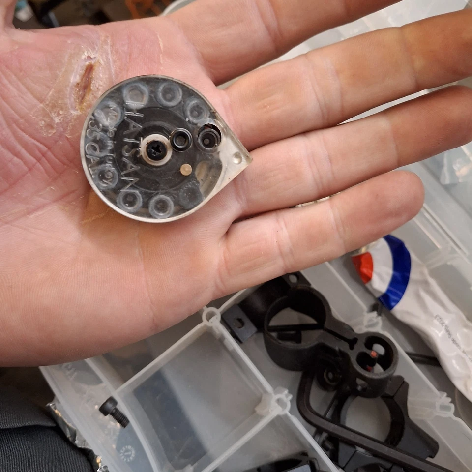 HATSAN SORTIE .25CALCALIBER With TRUGLO SCOPE AND TACTICAL FLASHLIGHT,+ Magazine - Image 3 of 4