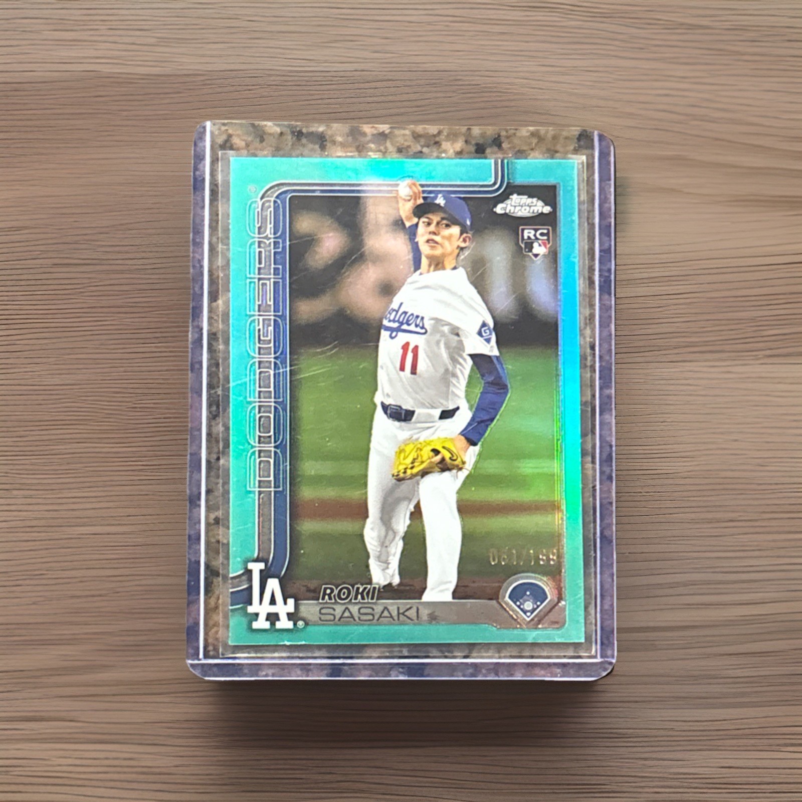 2025 Topps Chrome - Roki Sasaki #217 Teal Refractor /299 (RC)