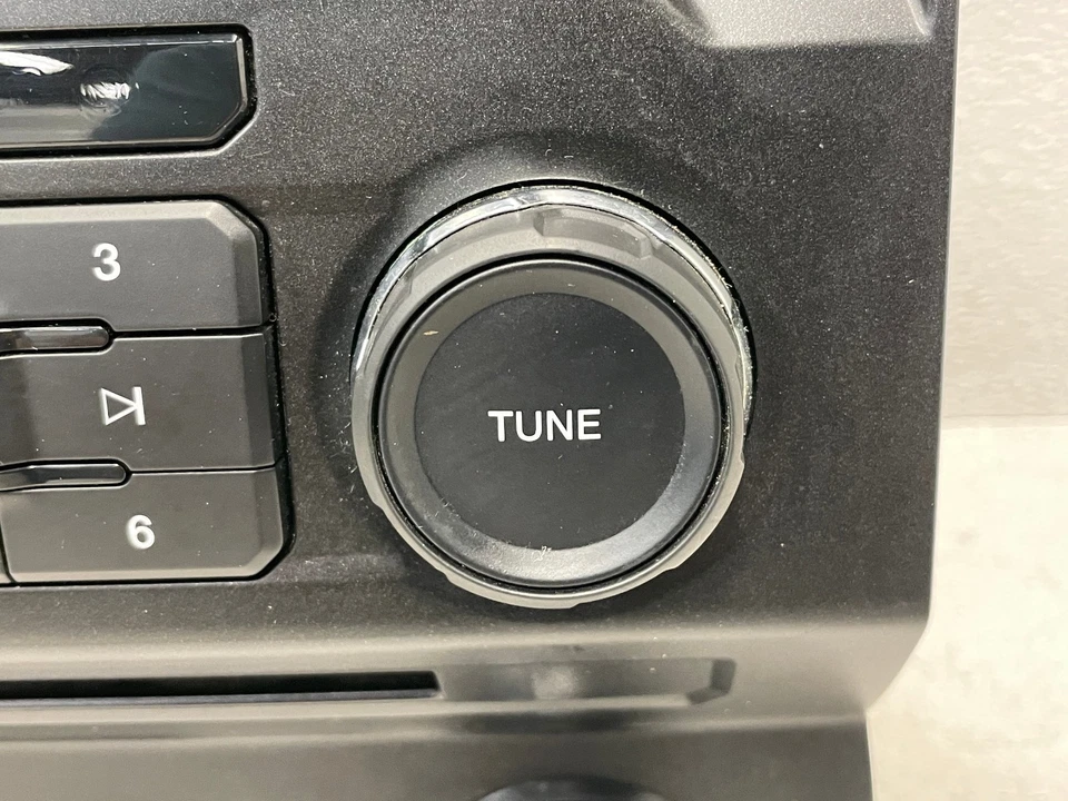 Panel de interruptor de radio HVAC 17 18 19 Ford F350 Super Duty bisel de pantalla 1604 OEM Foto 3 de 4