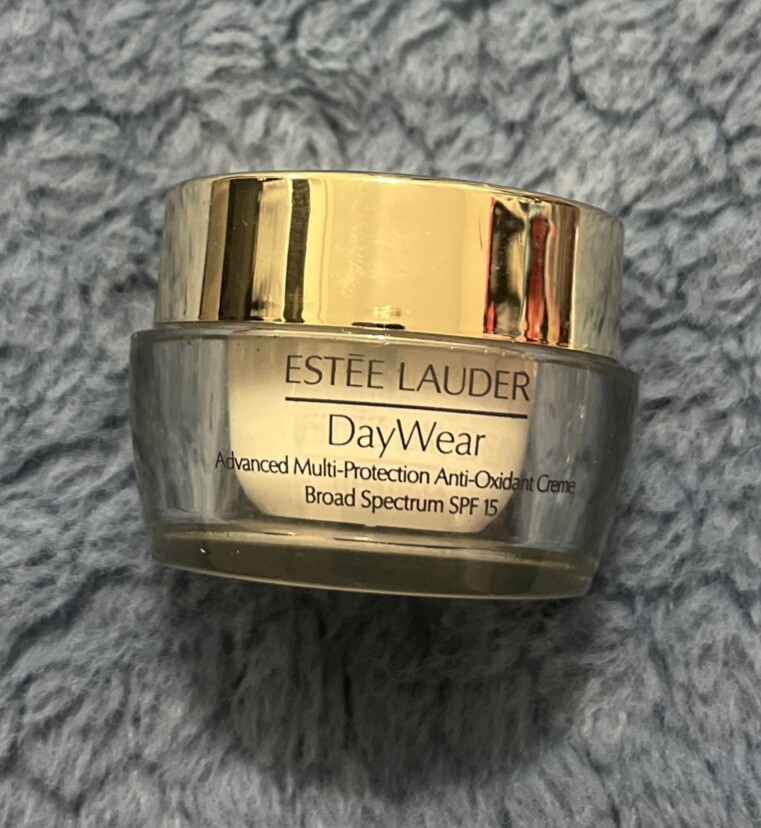 Estee Lauder DayWear Anti-Oxidant Moisturizer SPF 15 0.5 oz