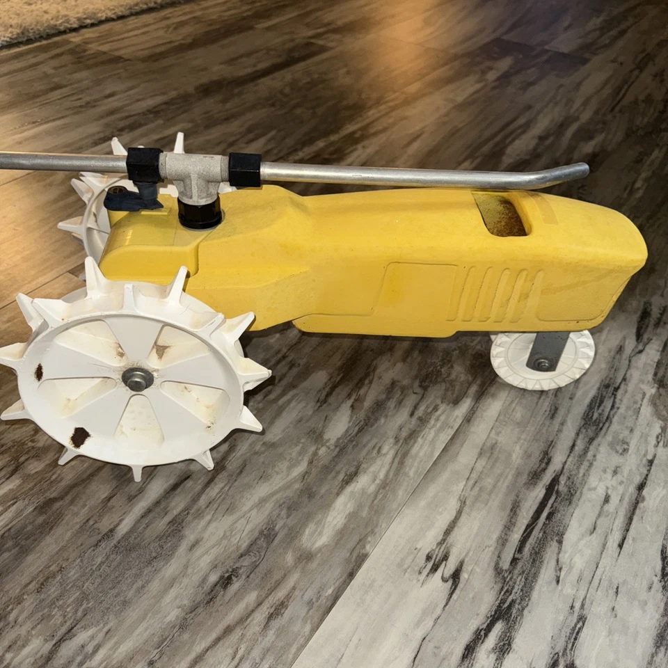 Tren de lluvia tractor agua césped viaje aspersor resistente hierro fundido amarillo Foto 3 de 4