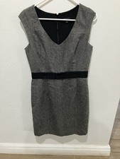 Banana Republic Sheath Dress Size 8 Gray Stretch Wool V-neck Sleeveless