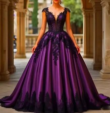 Vintage Gothic Purple Wedding Dresses Black Lace Appliques Satin A-Line Gowns