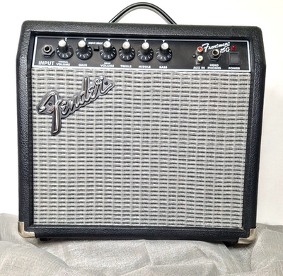 Fender Frontman 15G Guitar Amplifier Portable 15 Watt Amp PR495 Tested