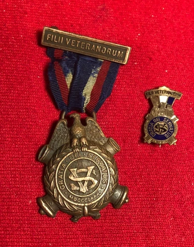 CIVIL WAR SONS OF UNION VETERANS OF THE CIVIL WAR MEMBERSHIP BADGE AND LAPEL PIN