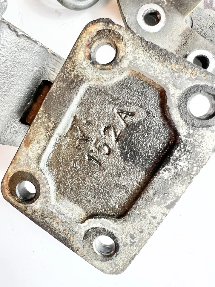 Bisagra de puerta superior inferior delantera derecha Jaguar XJ6 Serie 2 3 OEM Original 1974-1987 Foto 3 de 4