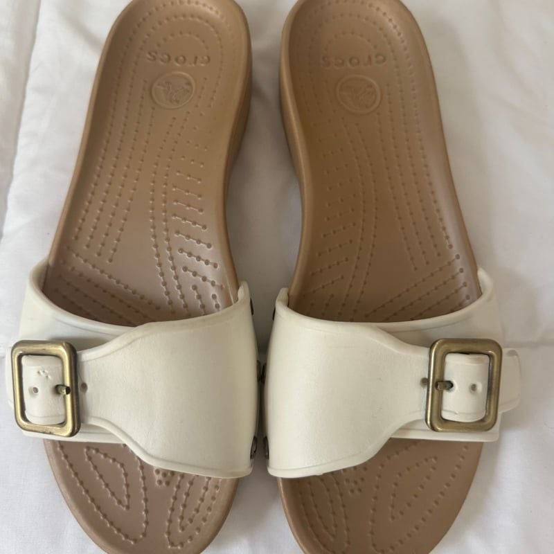 CROCS-image
