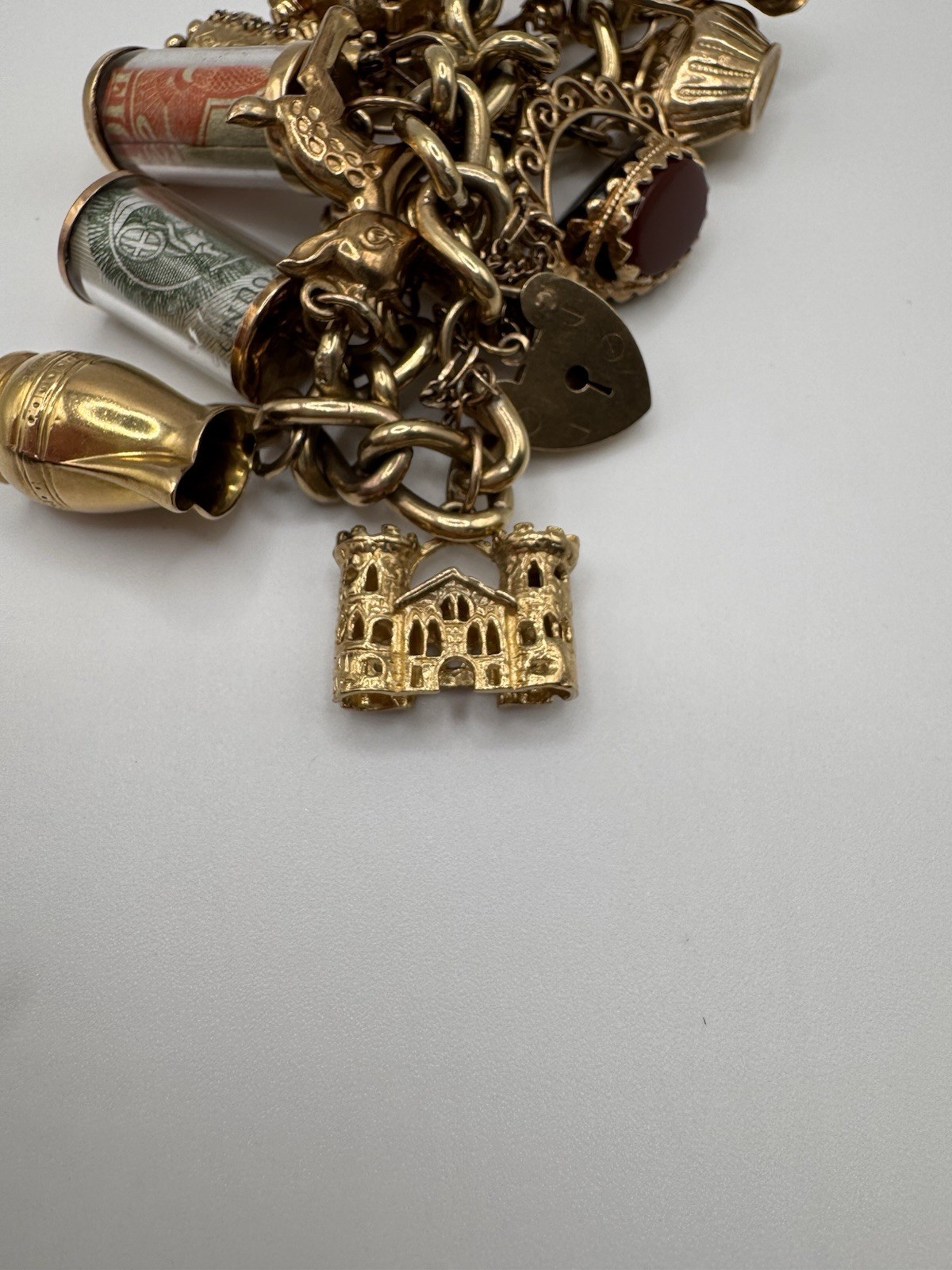 Heavy Vintage 9ct Gold Charm Bracelet 87.37g Fully Hallmarked Solid Gold image 9