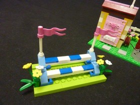 LEGO FRIENDS HEARTLAKE STABLES 3189 COMPLETE SET DIRECTIONS NO SEPARATOR OR BOX