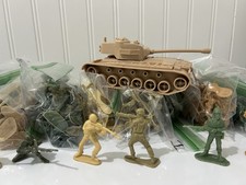Army Men Soldiers Plastic Toys Including Tank Vintage