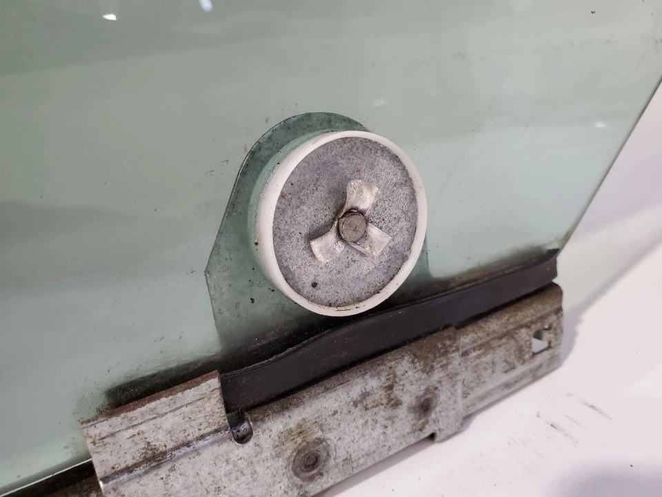 Lincoln Continental 1995 1996 1997 1998 OEM puerta trasera izquierda vidrio Foto 4 de 4