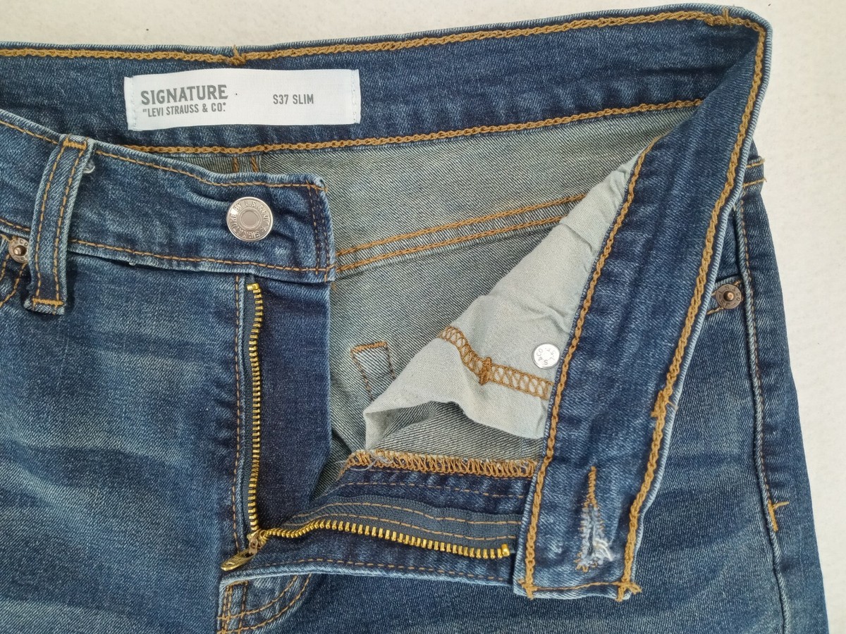 Levi's Signature Women's Sz 30