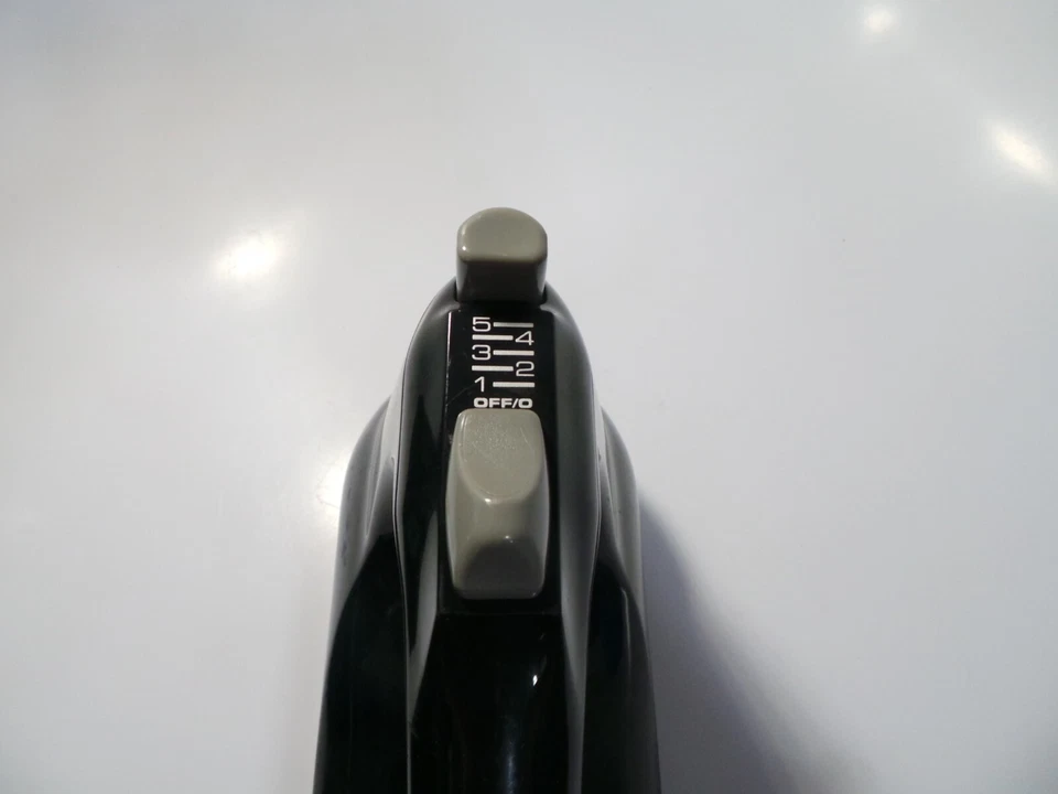 Batidora de mano KitchenAid 5 velocidades negra KHM5APOB7 KitchenAid SOLO MOTOR Foto 2 de 4