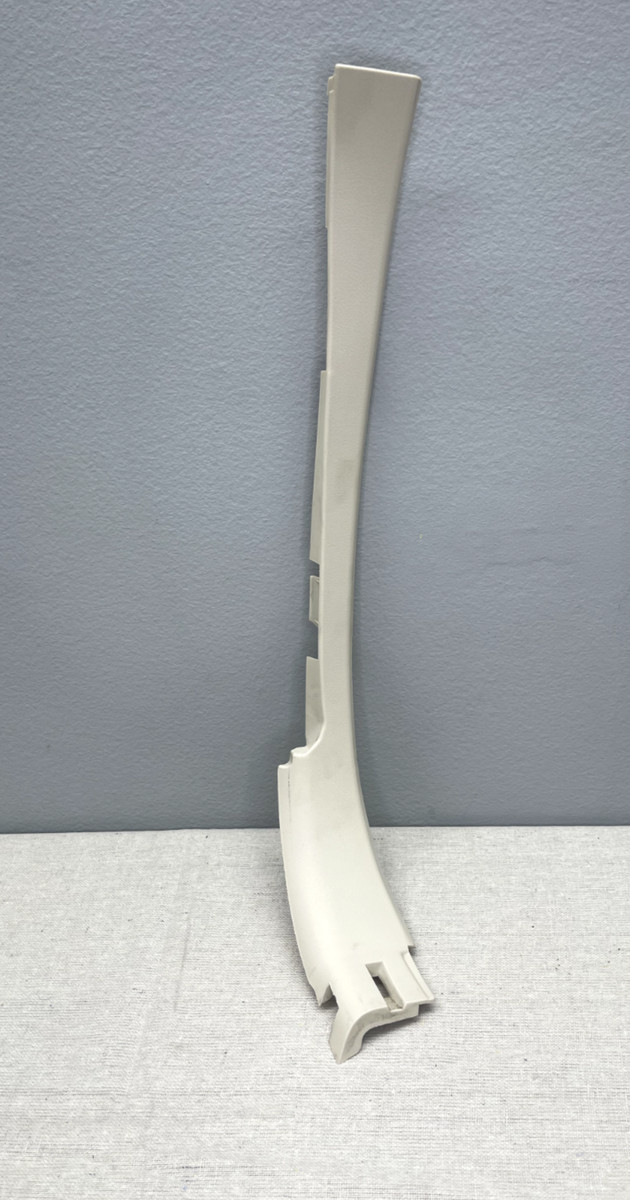10-15 Lexus IS250C IS350C CONVERTIBLE RIGHT DOOR OPENING TRIM RH OEM 62315-53020