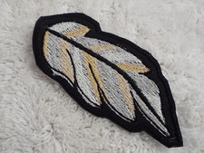 White Cream Feather 4-1/4" Embroidery Iron-on Patch E4
