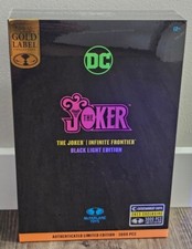 McFarlane DC Gold Label 2023 - THE JOKER (luce nera)