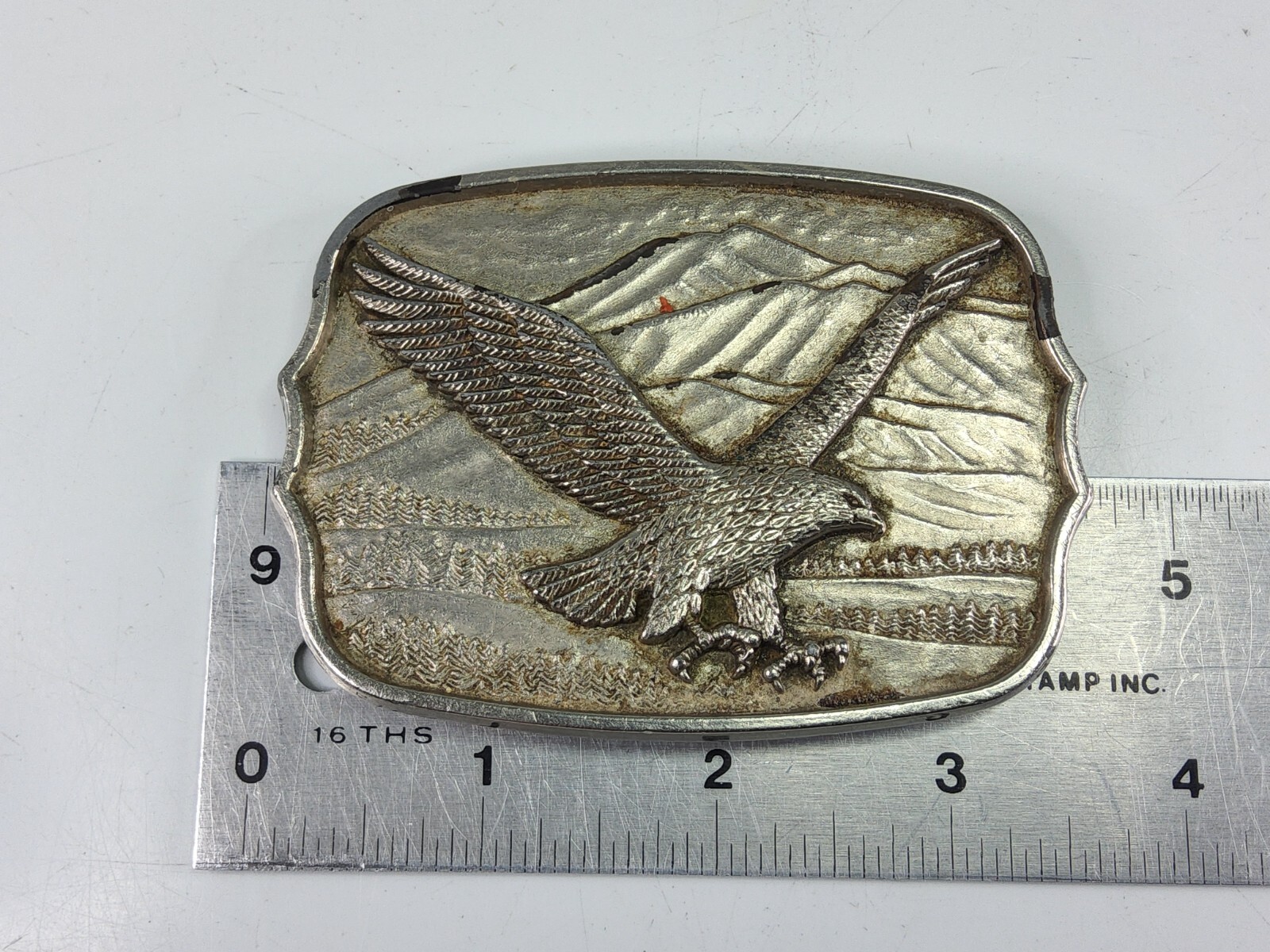 Vintage Engraved Soaring Eagle Hawk Belt Buckle 10857… - Gem