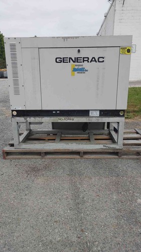Generac SG030 30kW Natural Gas LP Generator 120/240V 1-PH 0051911 692 Hours