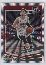 2023-24 Panini Donruss Holo Laser 89/149 Tyler Herro #27 13kh