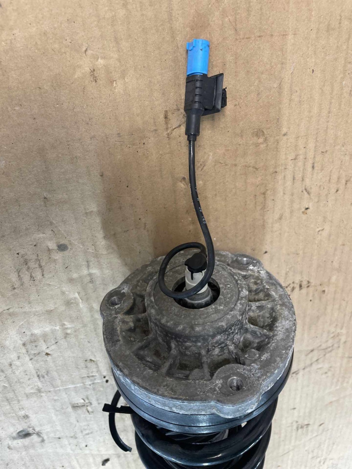 2014-2020 BMW I8 OEM 1.5L AWD FRONT LEFT SUSPENSION STRUT SHOCK ABSORBER *91K*