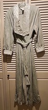 VTG Diamond Tea Ice Blue Embroidered Satin Trim Velour Belted Robe Women s Small