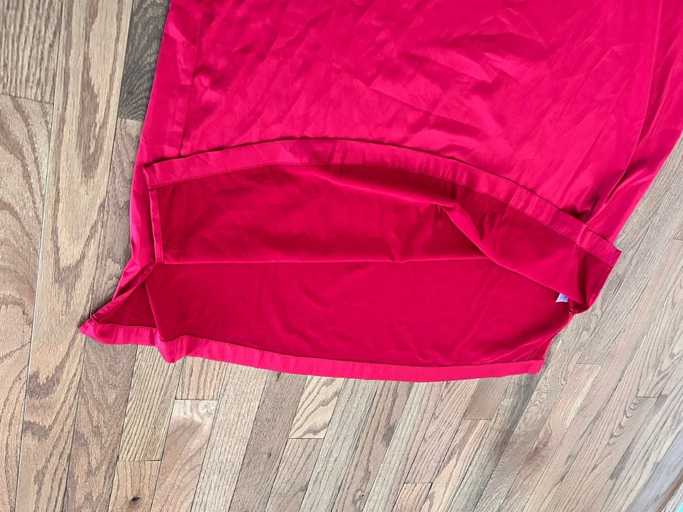 Torrid Sleepwear Top Nightgown Women’s Plus Size 1 Red Pullover Shiny Gift Her - Image 4 of 4